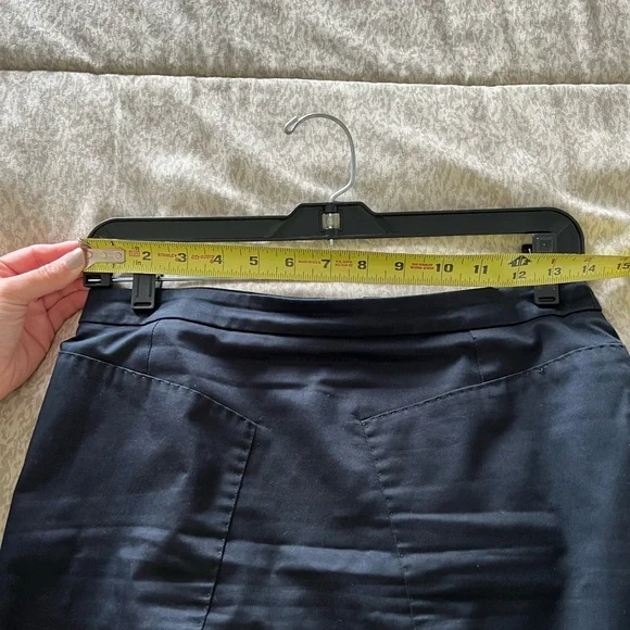 ⭐️🌴Etro Skirt - Picture 3 of 5